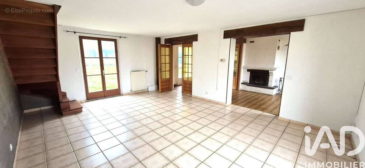 Maison 135 m² à Lachelle  - photo 4