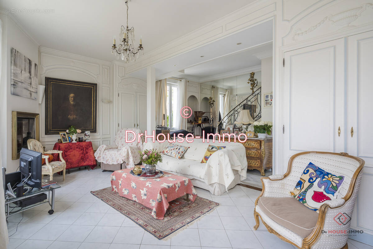 Maison à BRY-SUR-MARNE