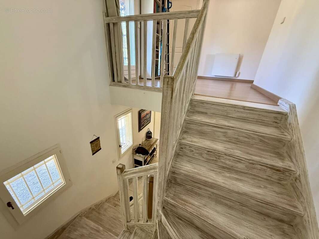 Vente maison avec piscine à Biot dans domaine sécurisé - photo 6