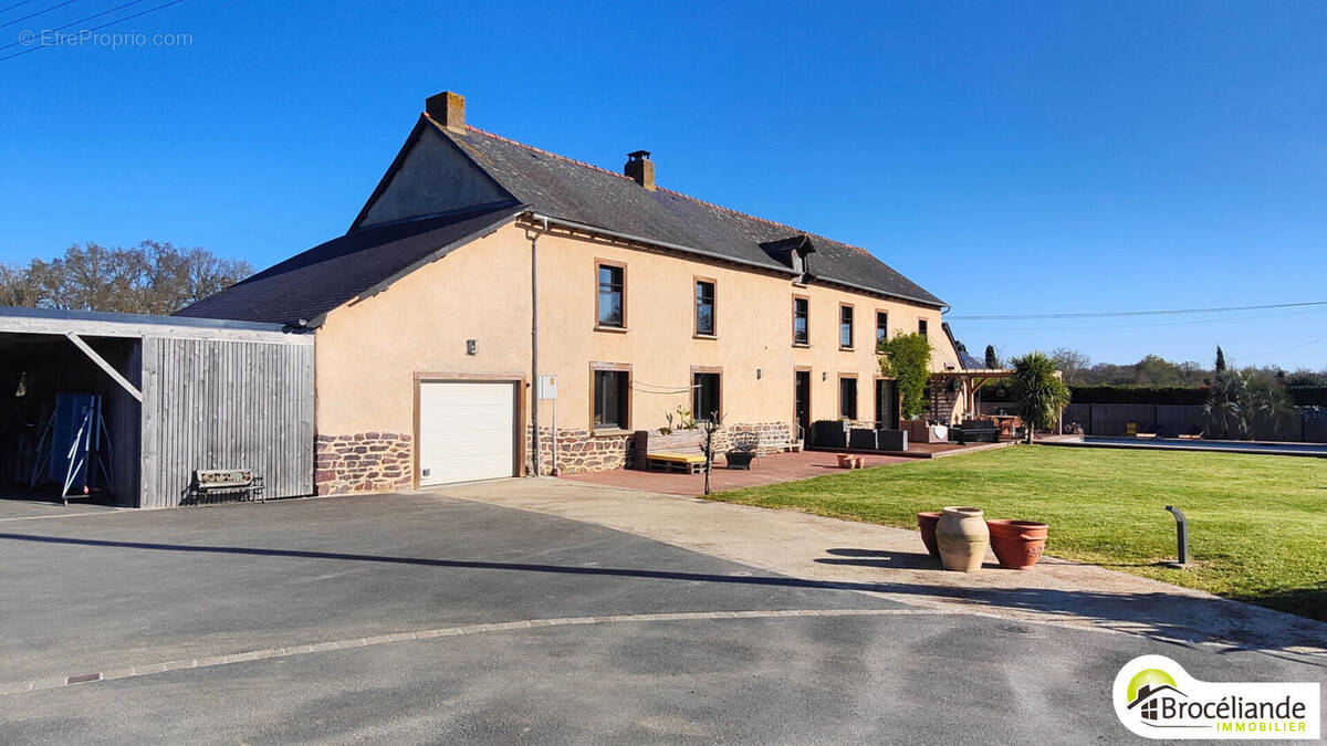 Maison à SAINT-GILLES