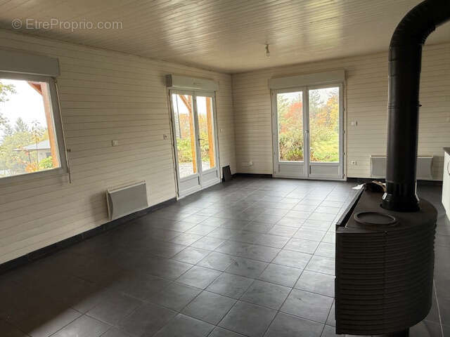 Maison à SAINT-SETIERS