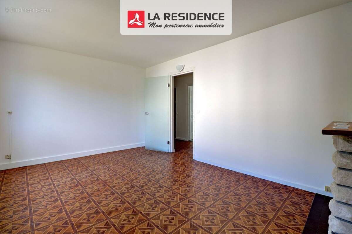 Appartement 70 m² à Maurecourt  - photo 6