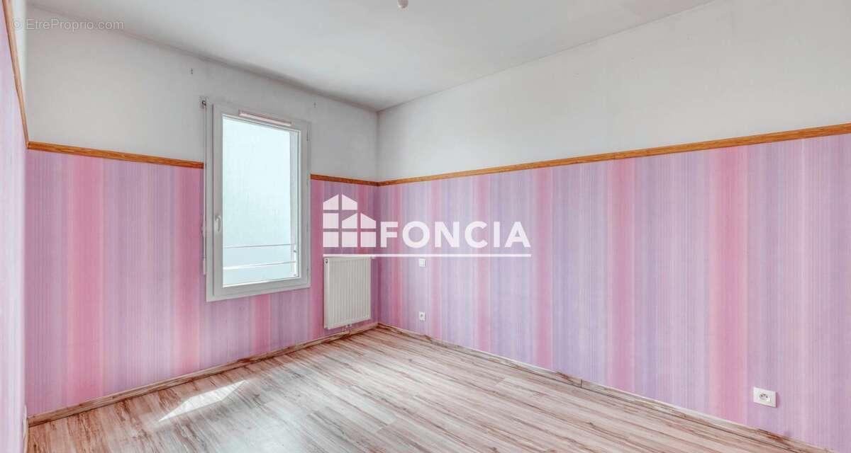 Appartement à VILLENAVE-D&#039;ORNON