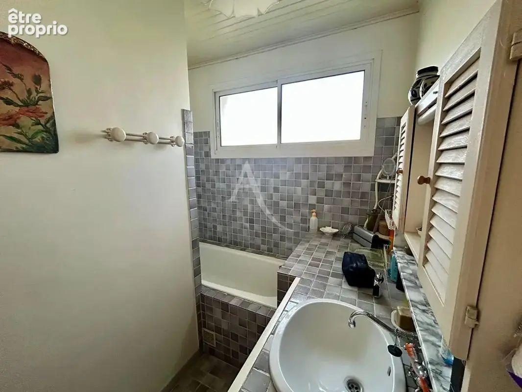 Maison 101m2 Secteur LAS COBAS, 2 faces, grand garage et jardin - photo 14