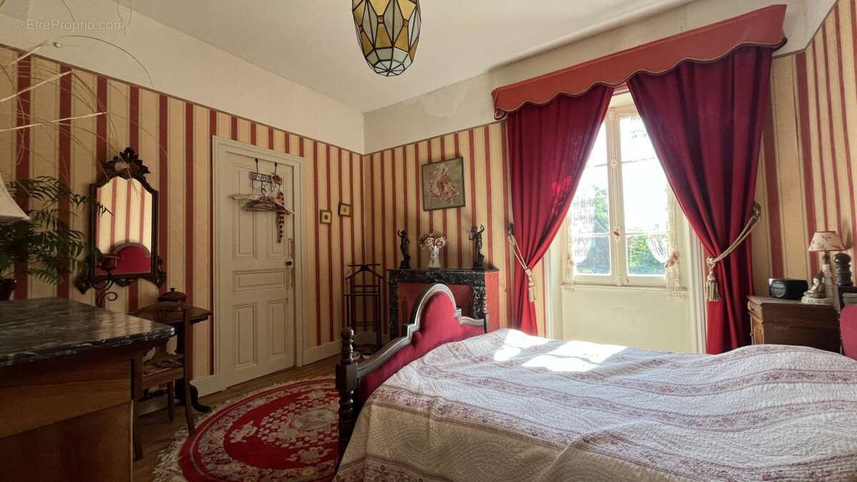 Maison à SAINT-DIDIER-SUR-ARROUX