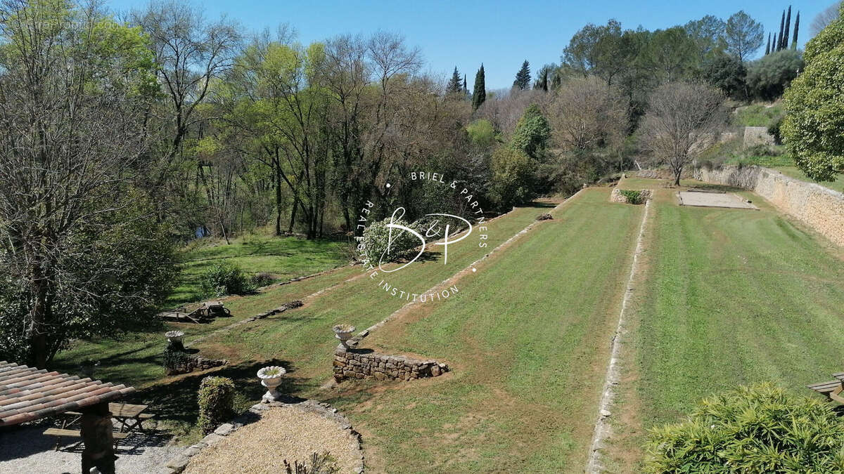 Maison à ENTRECASTEAUX