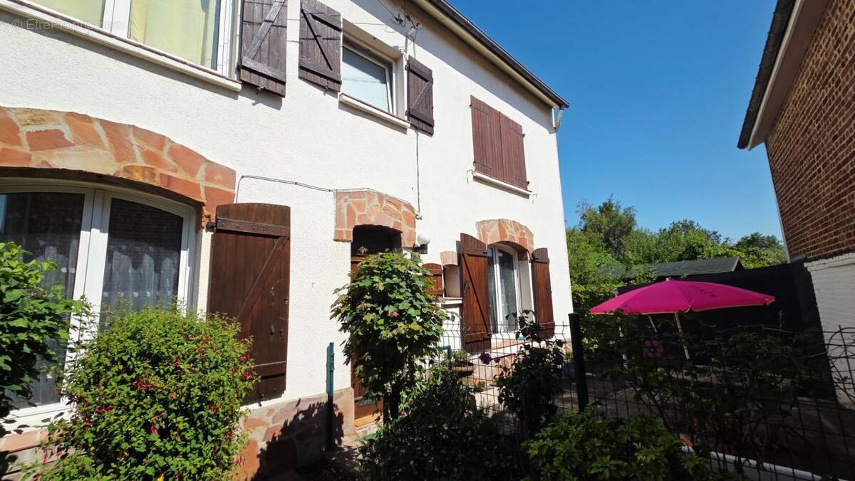 Maison à BEAURAINS