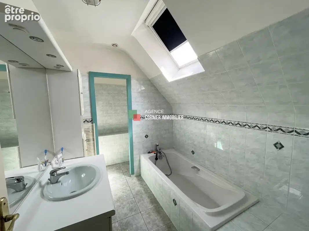 Maison 103 m² à Acigne  - photo 9