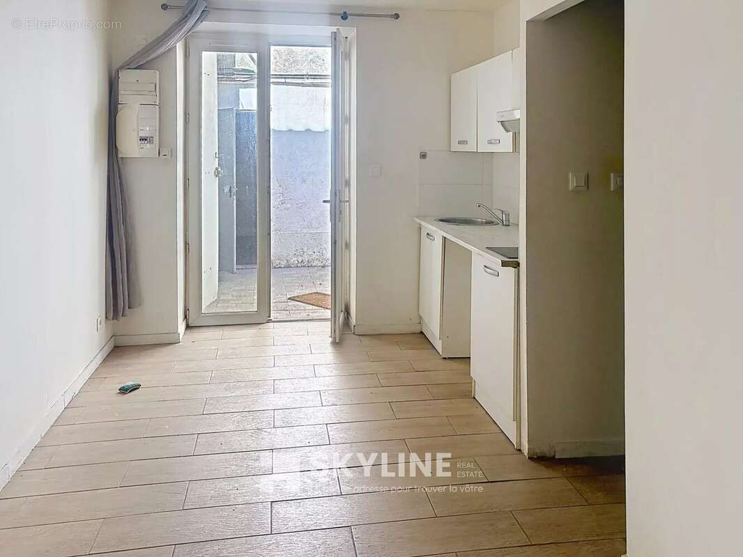 Appartement à MARSEILLE-7E