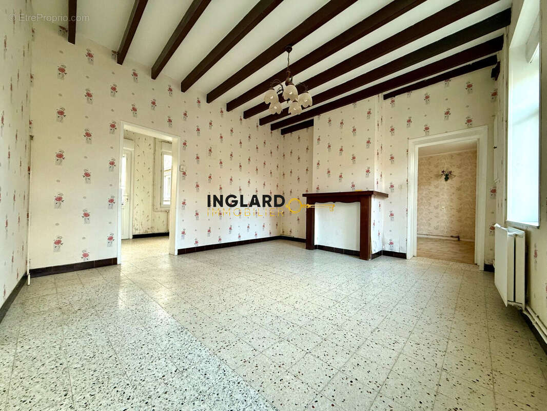 Maison 140 m² à Cappelle-Brouck  - photo 2