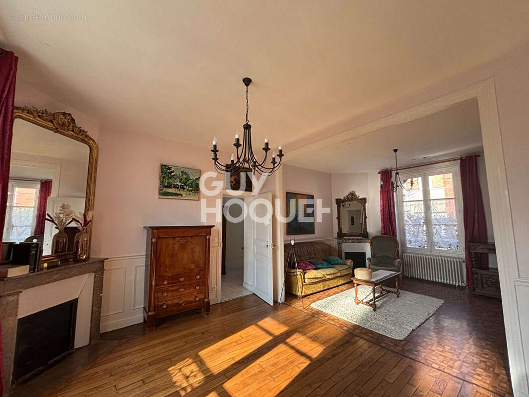 Maison à TOURNAN-EN-BRIE