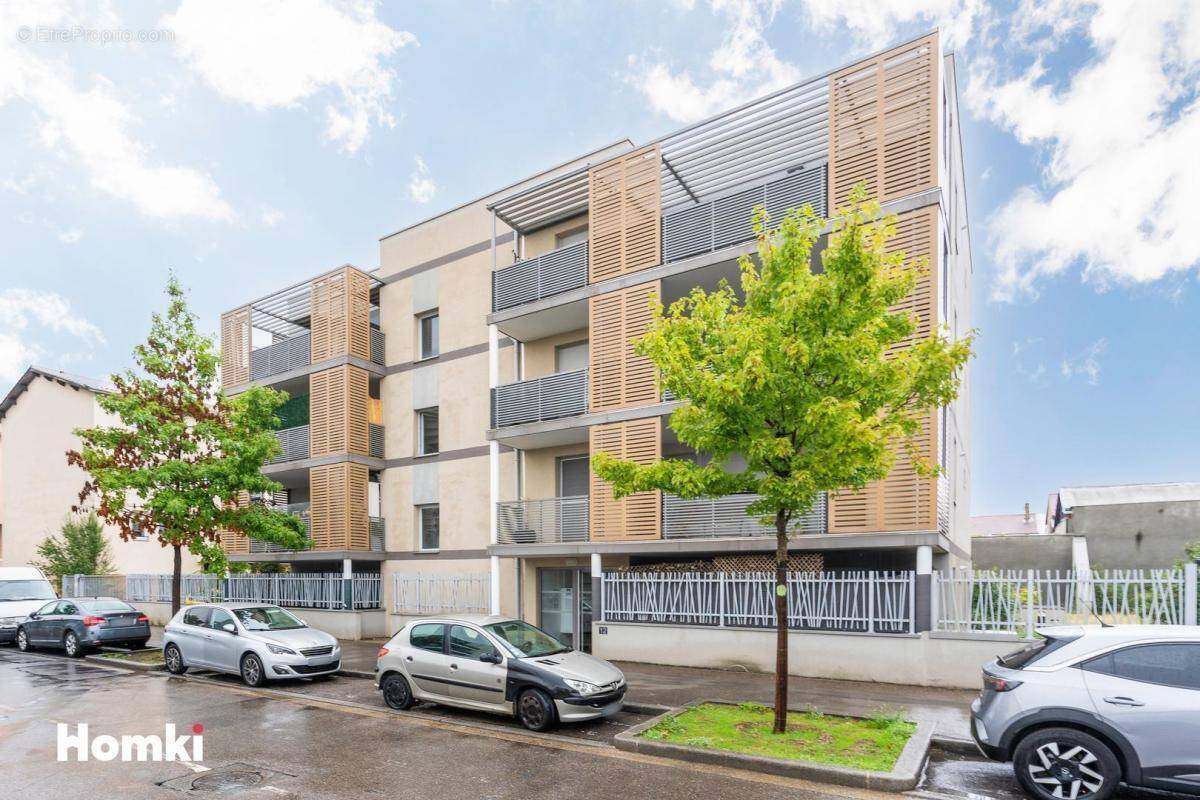 Appartement à SAINT-FONS