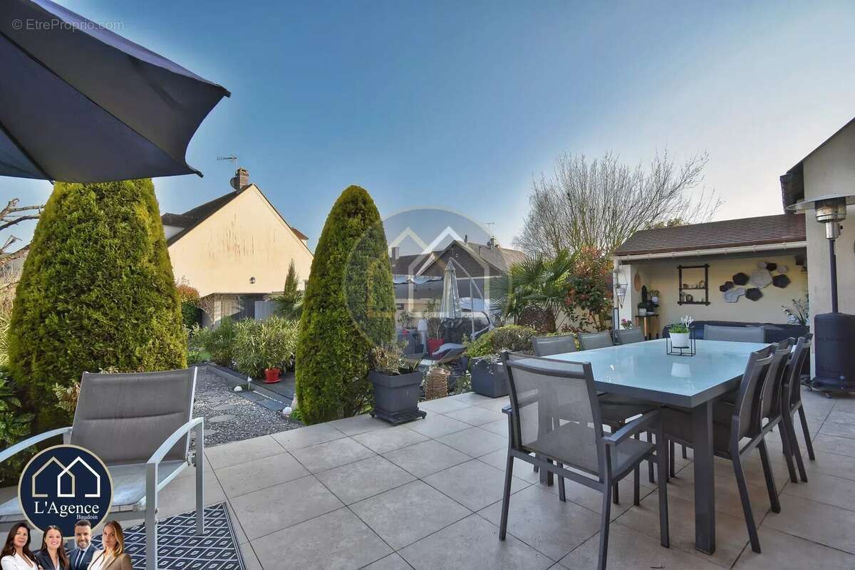 Maison à NOGENT-LE-ROI