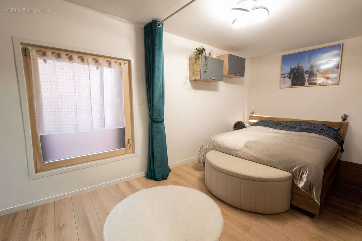 Appartement à FRASNE