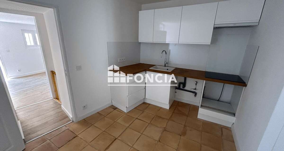 Appartement à BORMES-LES-MIMOSAS
