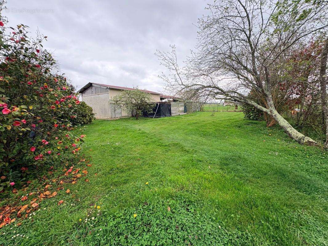 Prix à la baisse pour cette belle Maison avec dépendances !! - photo 12