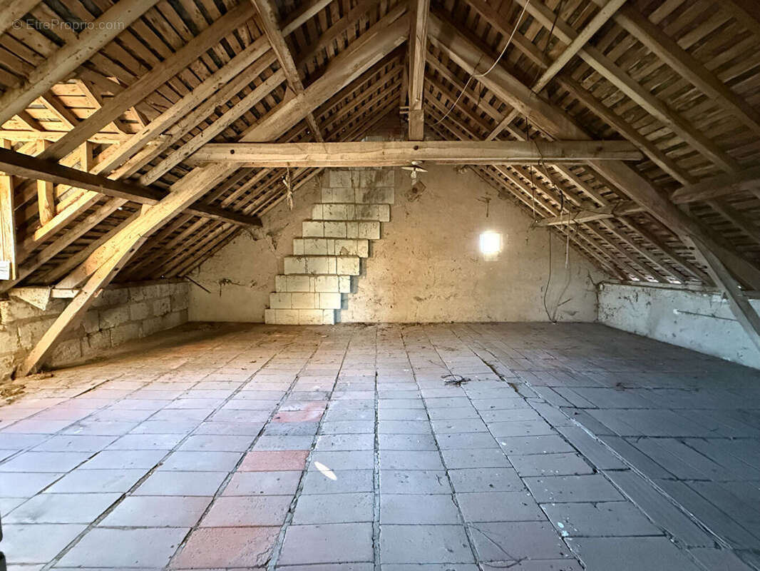 Maison à BEAUFORT-EN-VALLEE