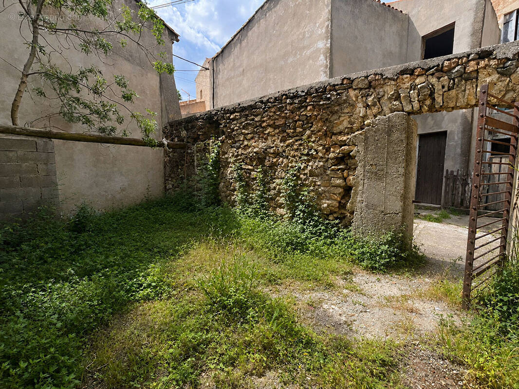 Maison à CASCASTEL-DES-CORBIERES