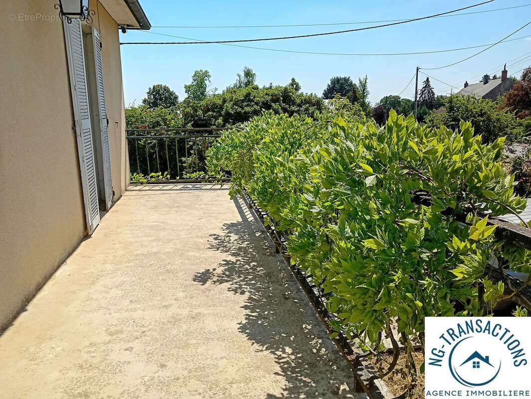 Maison à POUILLY-SUR-LOIRE