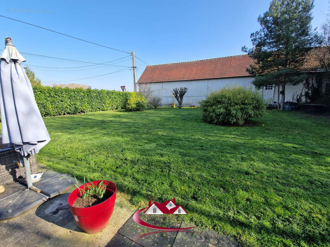 Maison à ECLUZELLES