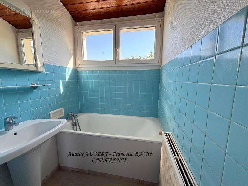 Maison à SAINT-JEAN-D&#039;ANGELY