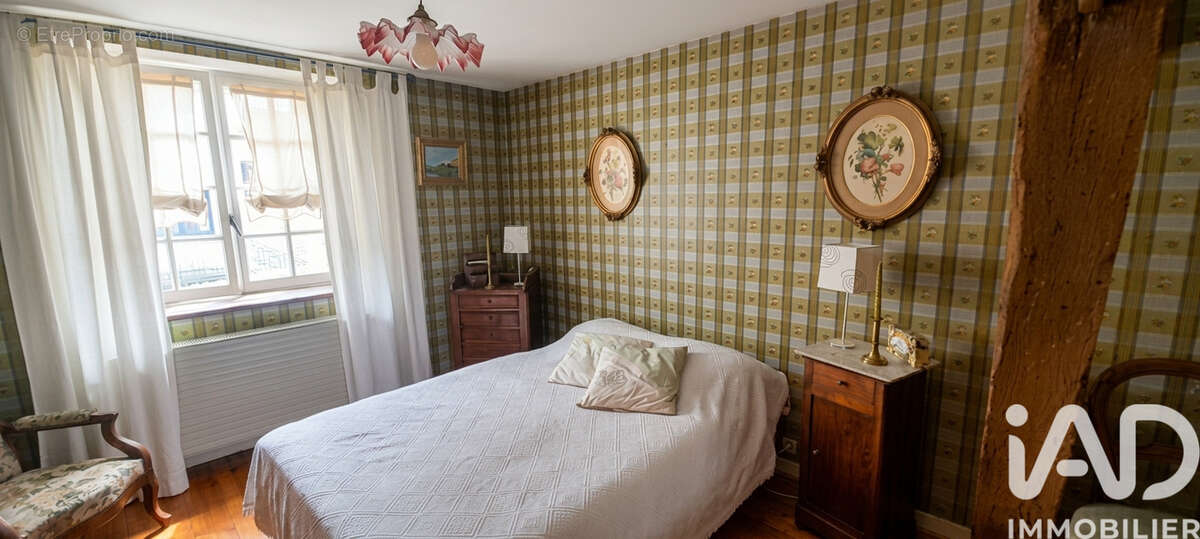 Maison 130 m² à Fussey  - photo 6
