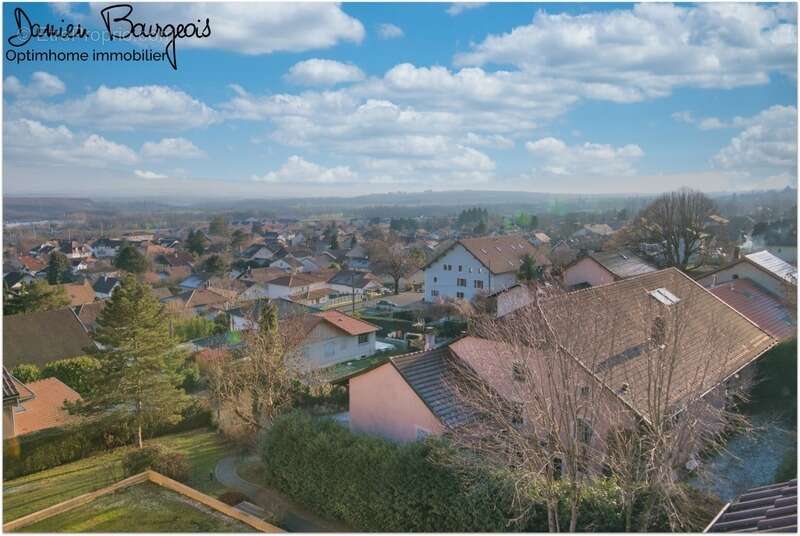 Appartement à THOIRY