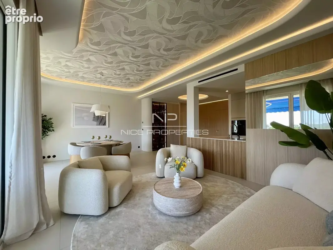 Cannes, appartement sur la Croisette, vue mer et port - photo 8