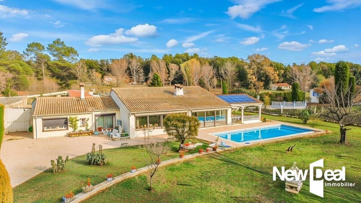 Maison à MONTAUROUX