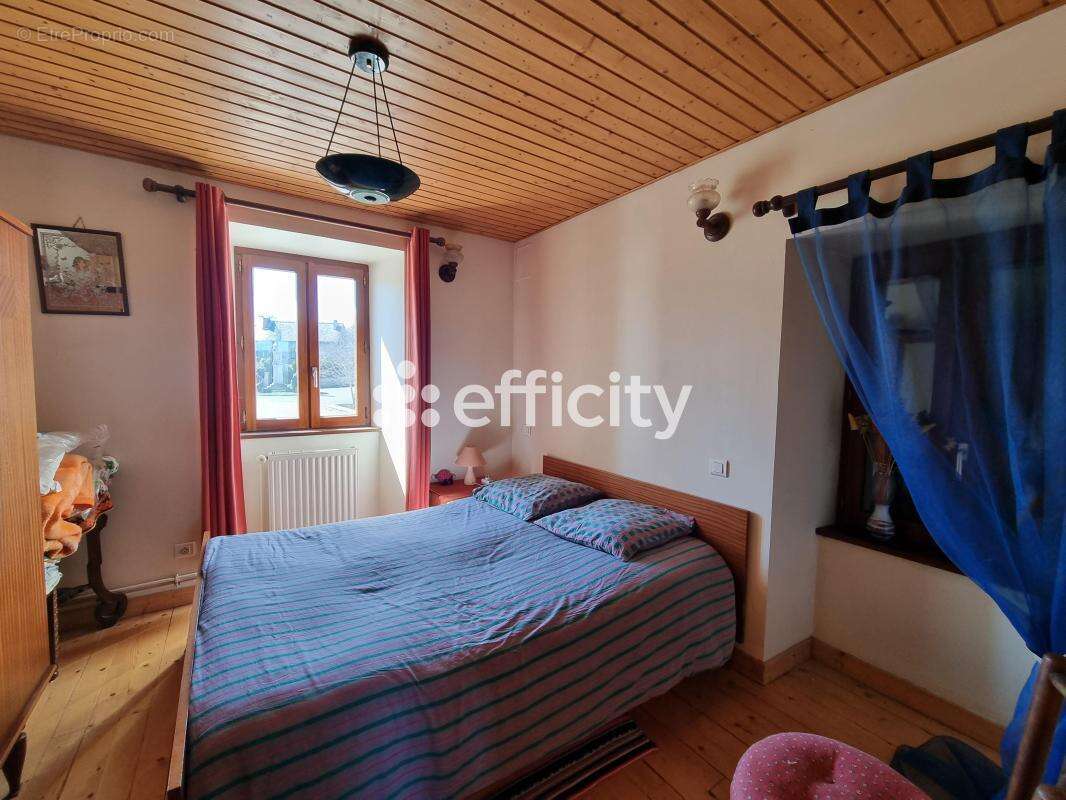 Maison à ALBARET-SAINTE-MARIE