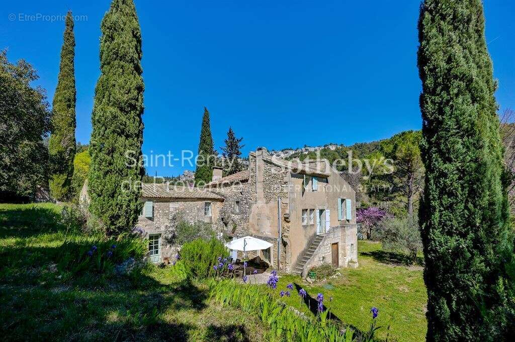 Exclusivité Propriéte de charme située aux Baux de Provence - photo 4