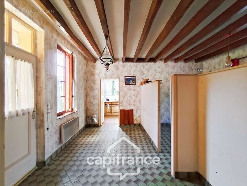 Maison à vendre 4 pièces LA CHAPELLE GAUGAIN (72)  -  Terrain 2925 m²  - - photo 19