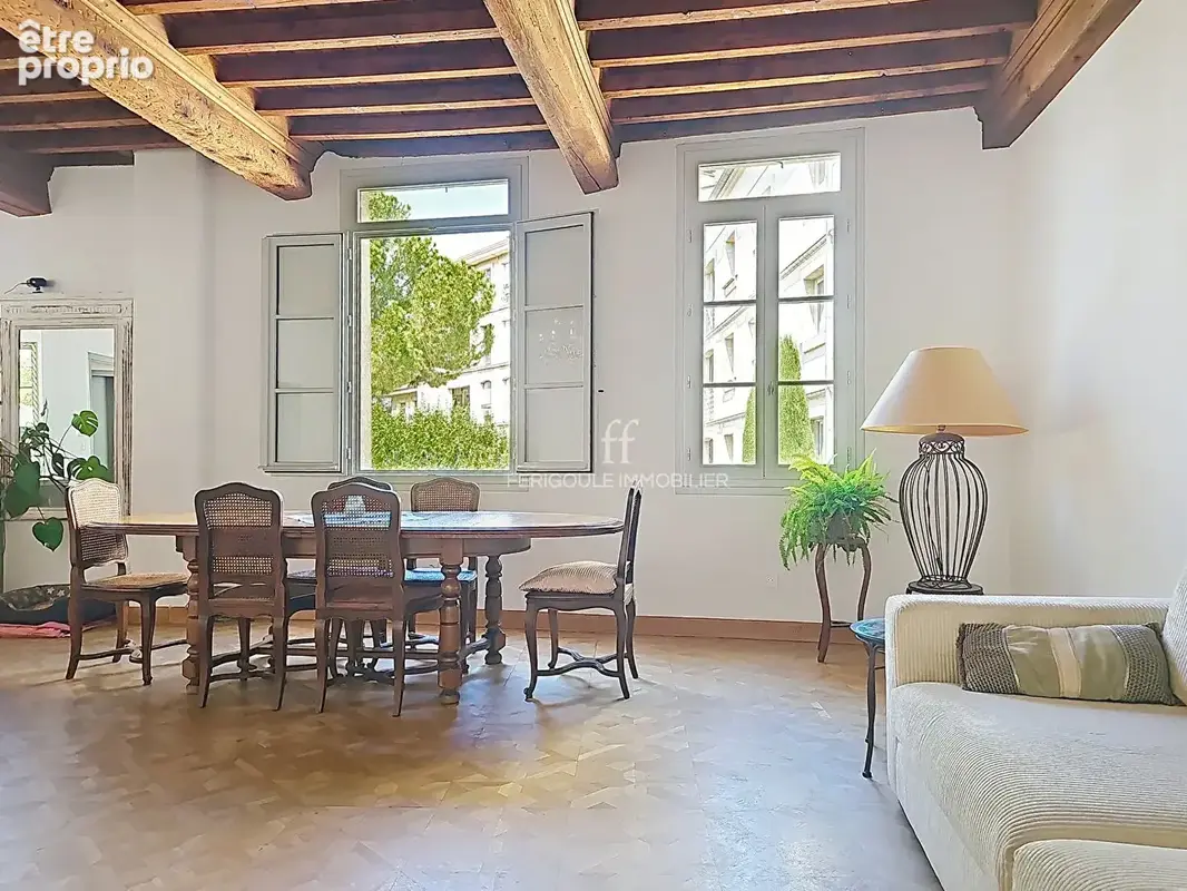 Avignon intra-muros, Maison de caractère de 210m² avec garage et terrasse - photo 6
