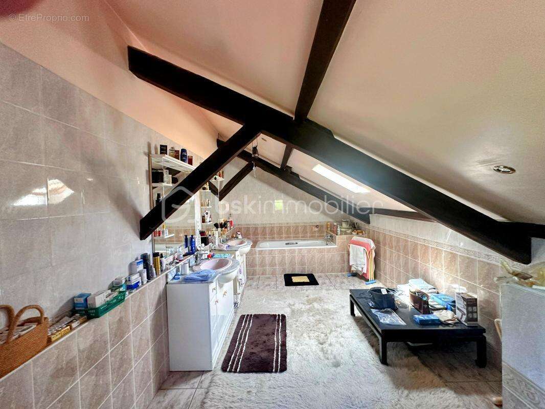 Superbe domaine gersois avec deux maisons, idéale pour de la location ou pour une activité type chambre d'hôtes ou autre - photo 20