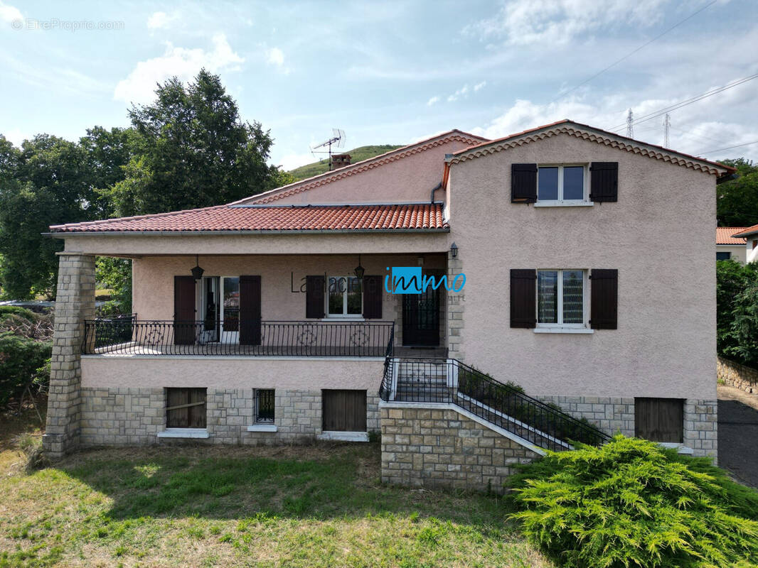 Maison à CLERMONT-FERRAND