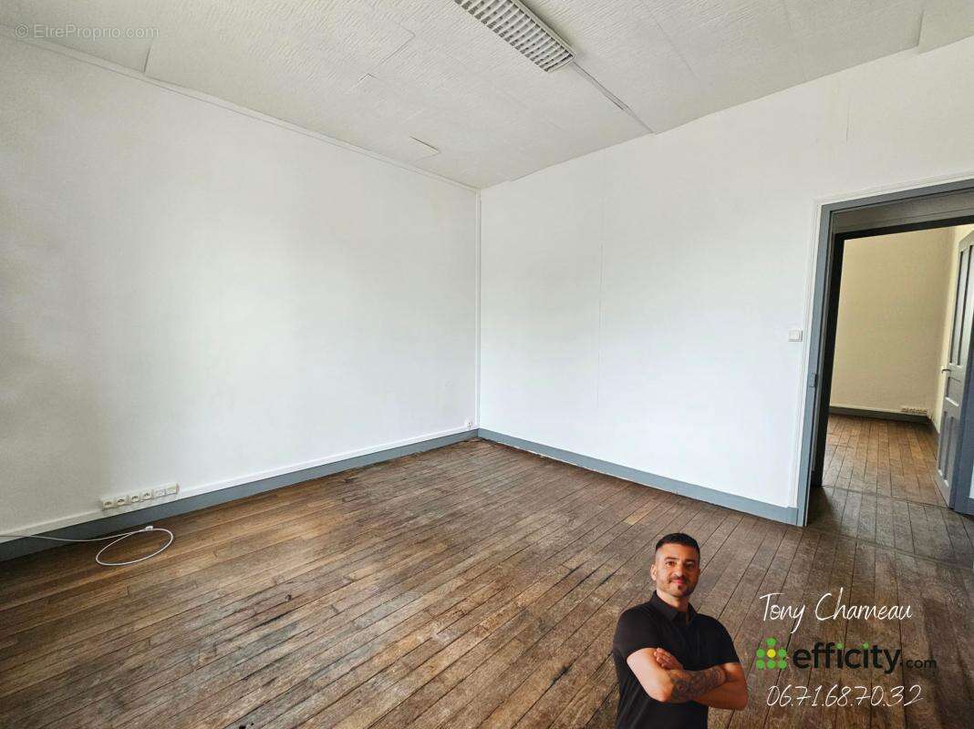 Commerce à SAVIGNY-SUR-BRAYE