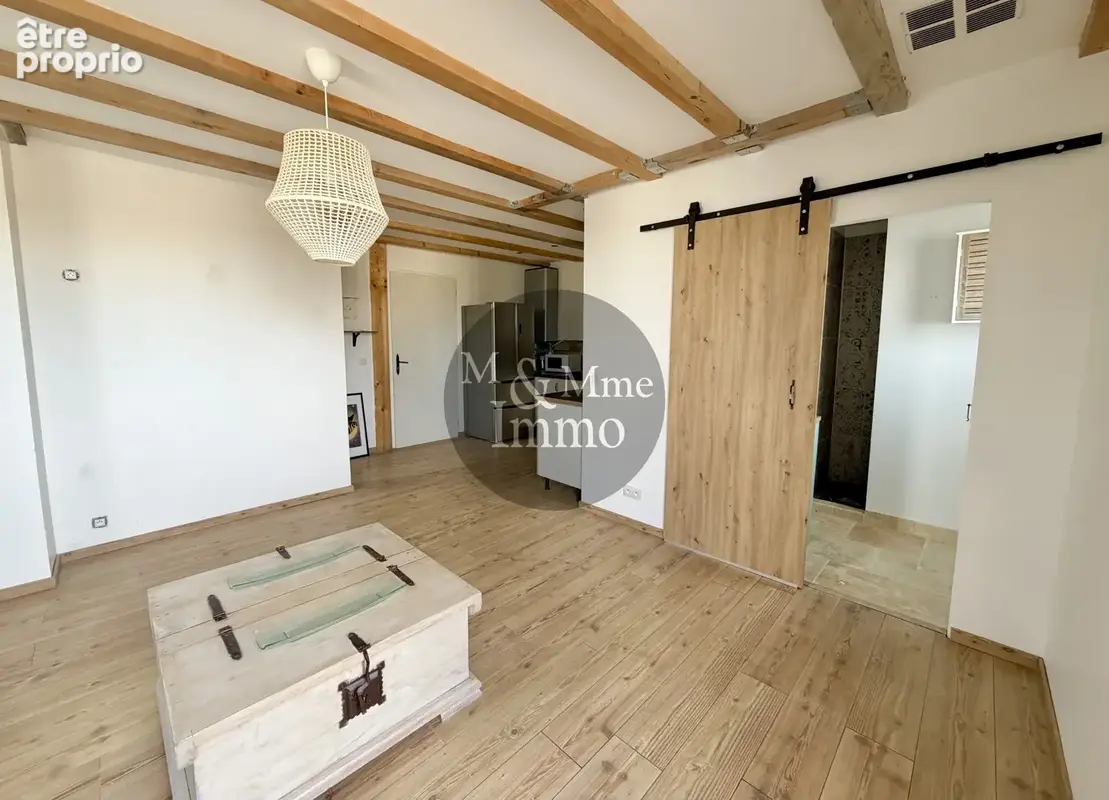 Appartement rénové avec toit-terrasse - photo 10