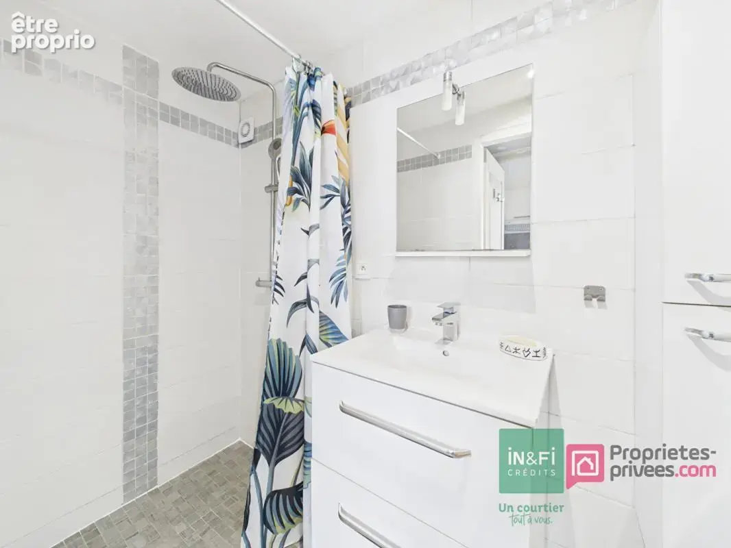 Maison de 220 m2 à Gizay avec deux logements indépendants, 5 chambres, jardin, piscine - photo 17