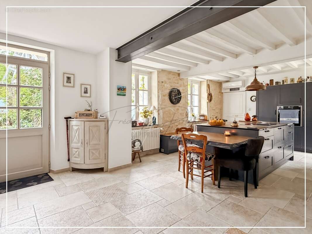 Longère 8 pièces 175M2 charme et modernité - photo 3