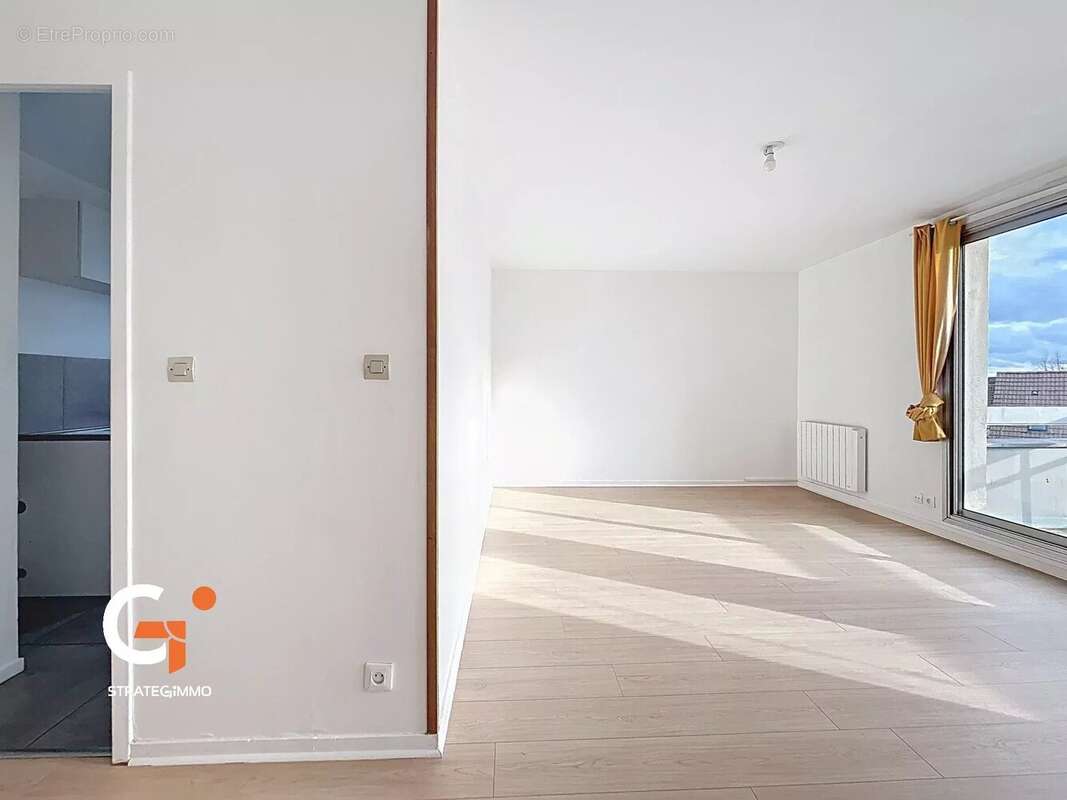 Appartement à LE MESNIL-ESNARD