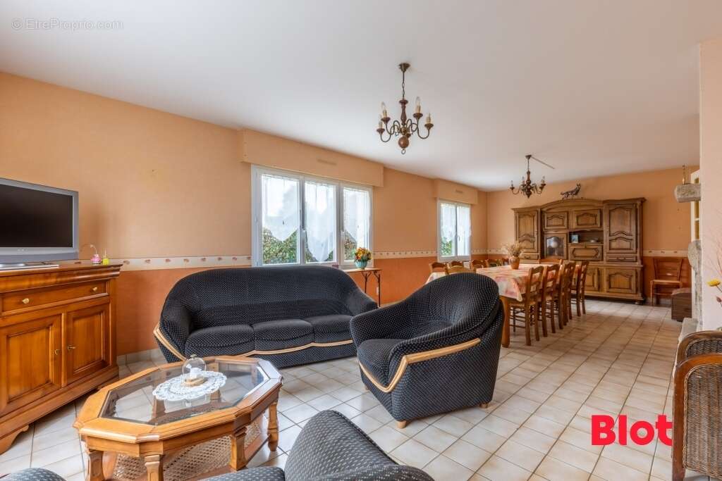 Maison à LE THEIL-DE-BRETAGNE