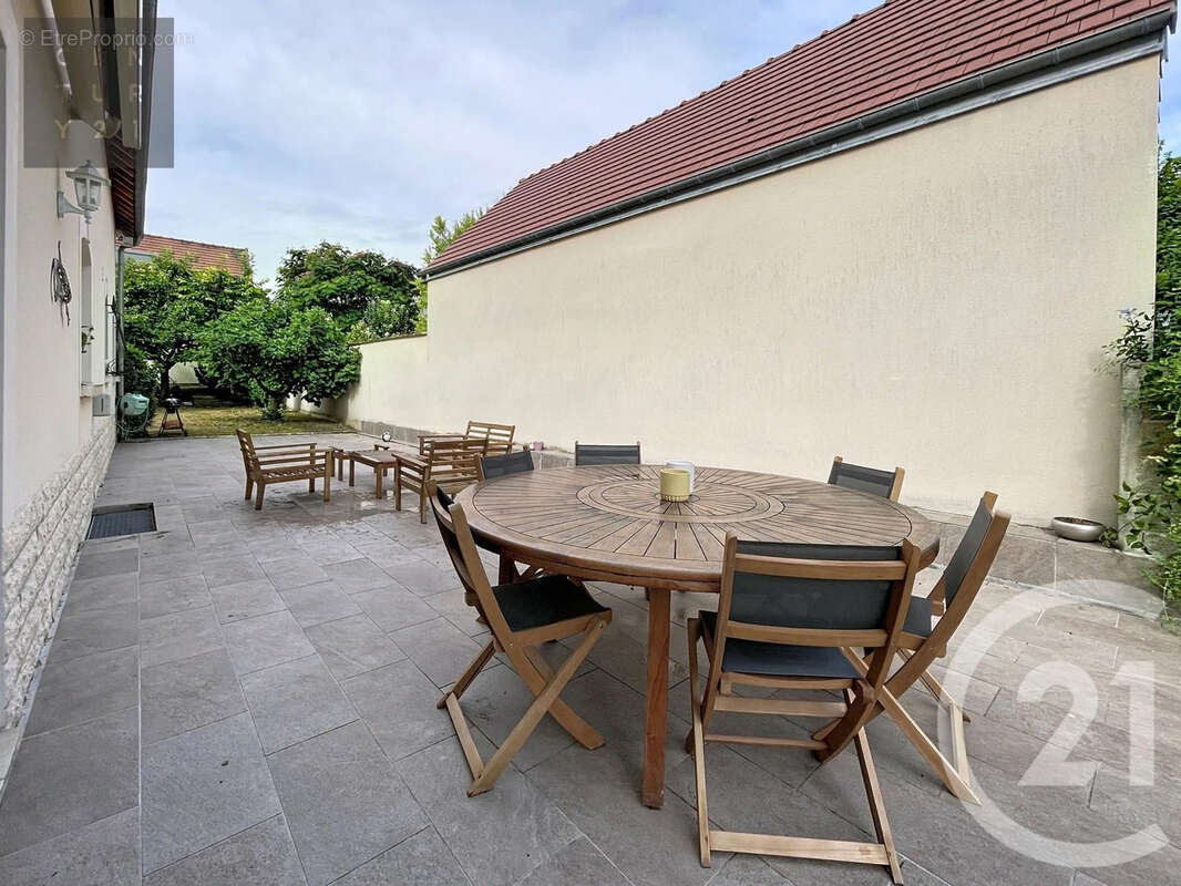 Maison 202 m² à Troyes  - photo 9