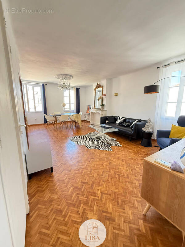Appartement à MARSEILLE-6E