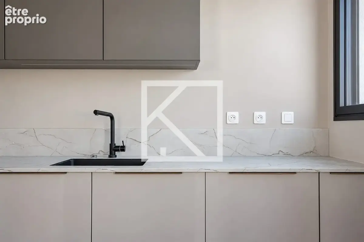 Maison 9 pièces 208 m² à vendre à Saint-Barthelemy-D'anjou (49124) - photo 6