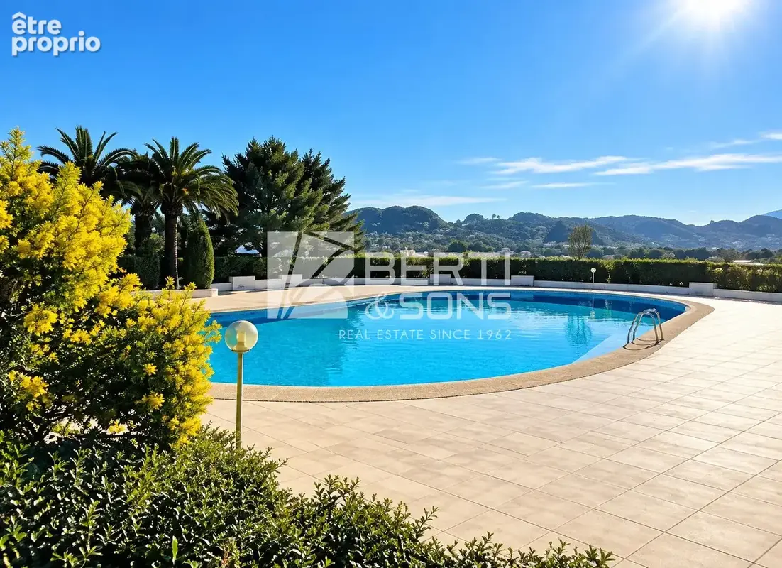 Mandelieu cannes marina - beau studio  alcove - grande terrasse avec parking exterieur residence piscine gardien - photo 7