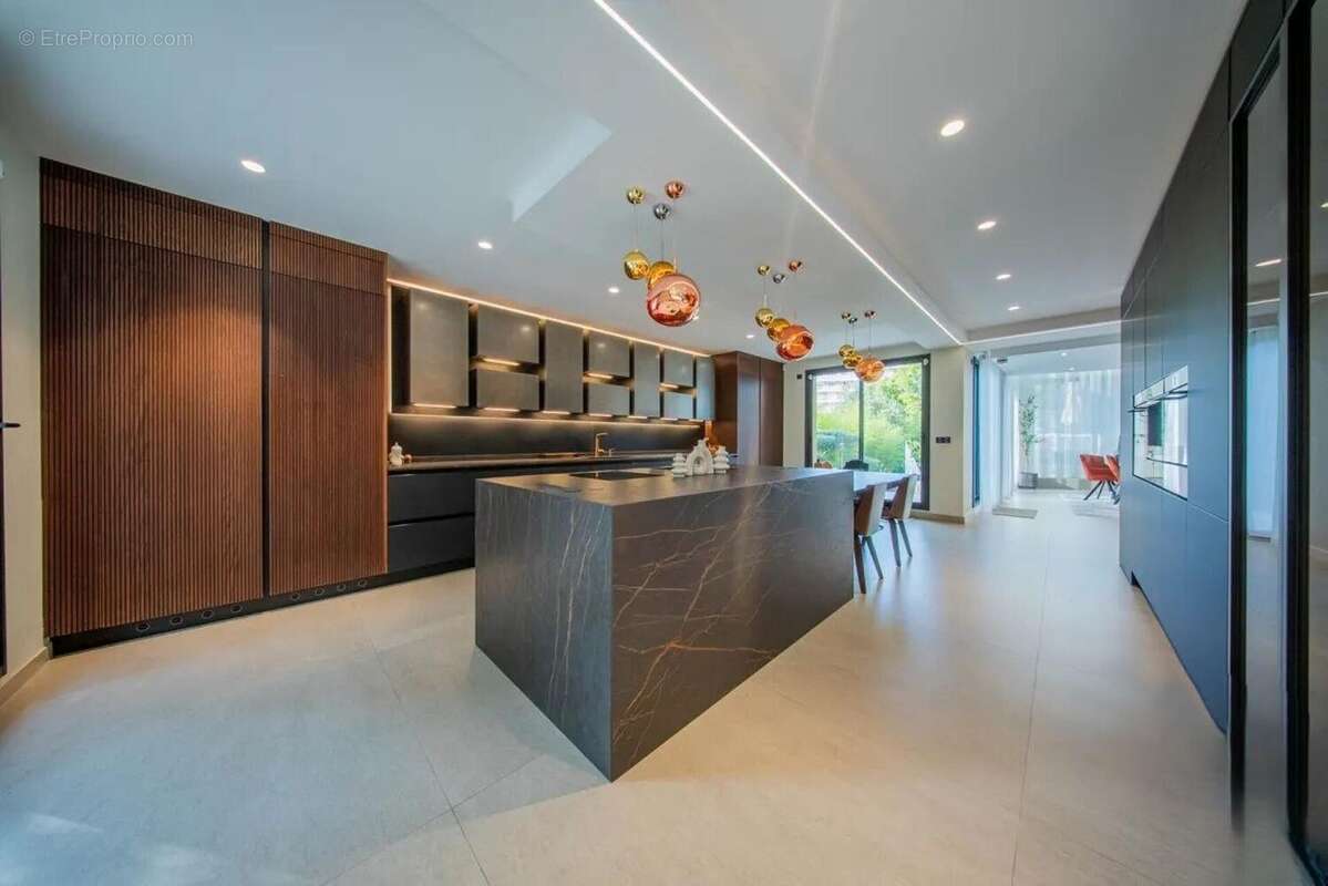 Photo 4 - Maison à SEVRES