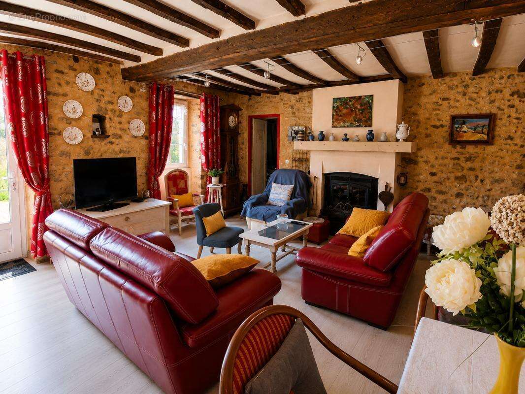 Maison à SAINT-DENIS-D'ORQUES