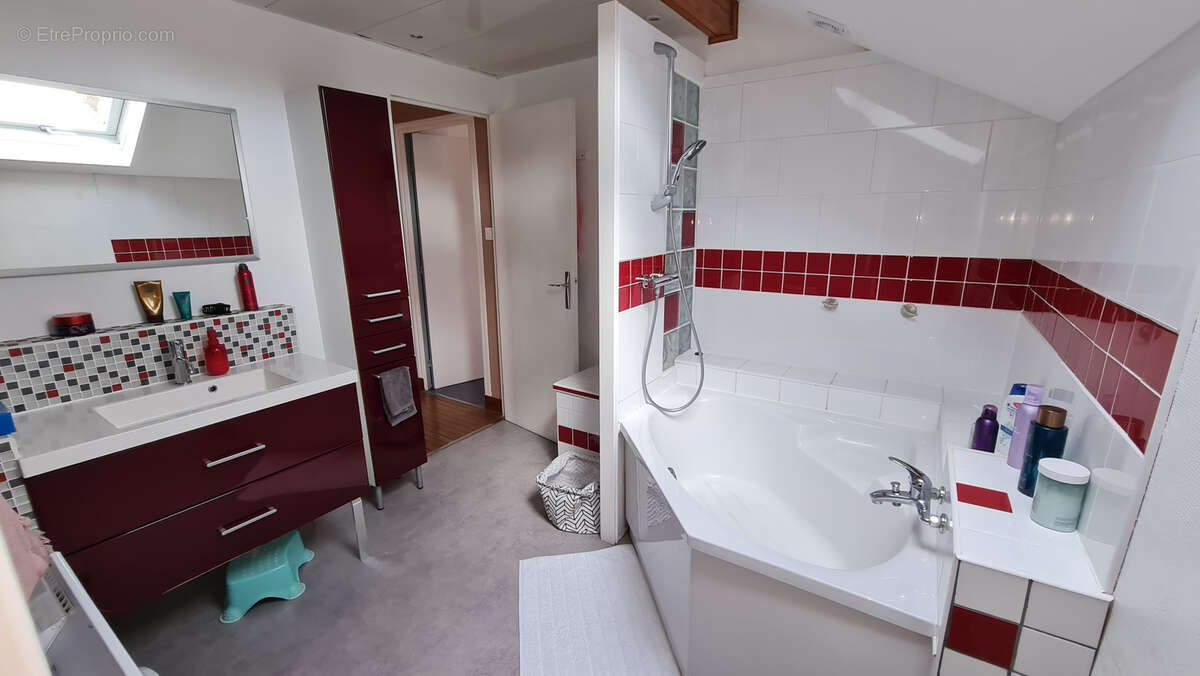 Maison à BURES-SUR-YVETTE