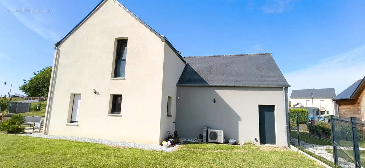 Maison à PLESSIX-BALISSON