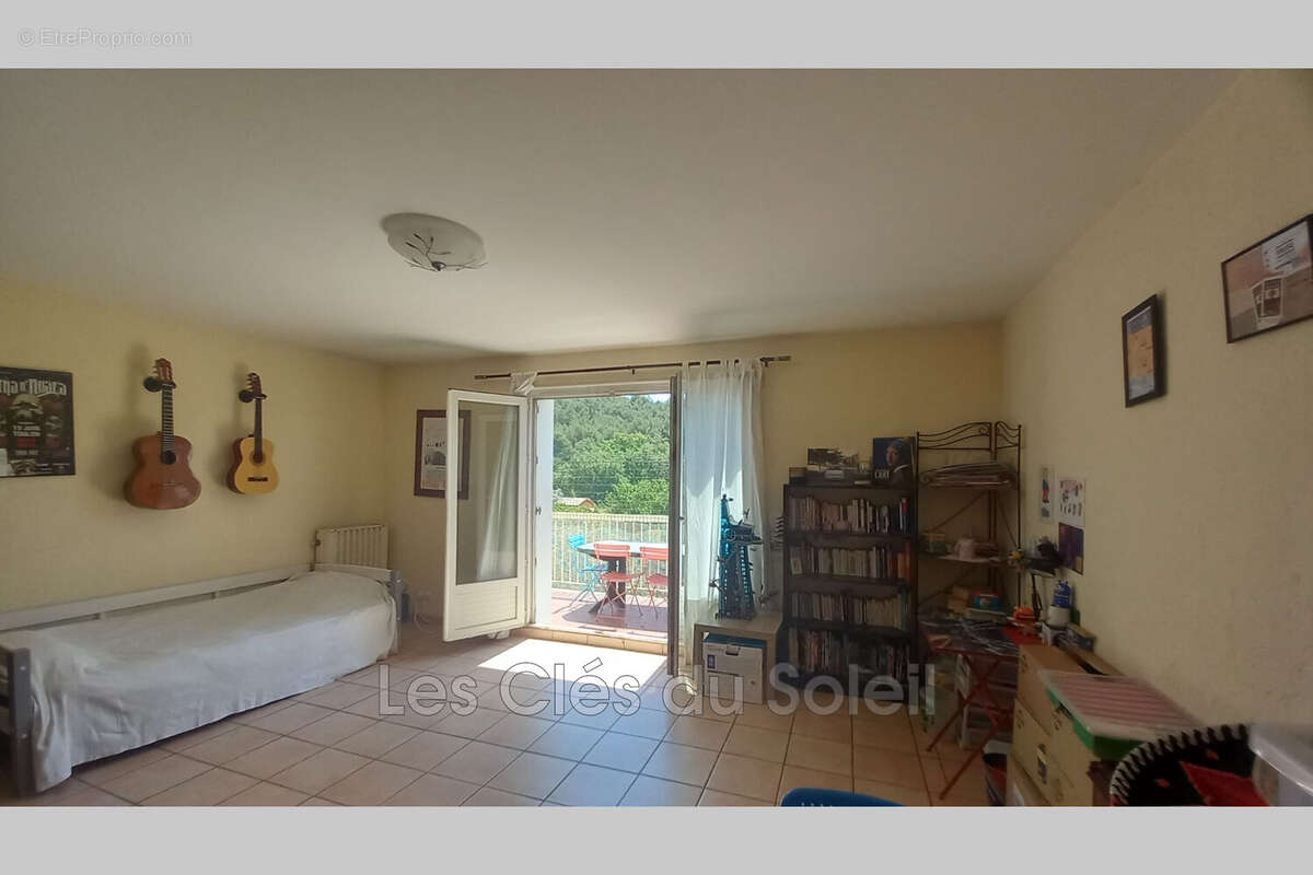 Appartement à LA VALETTE-DU-VAR